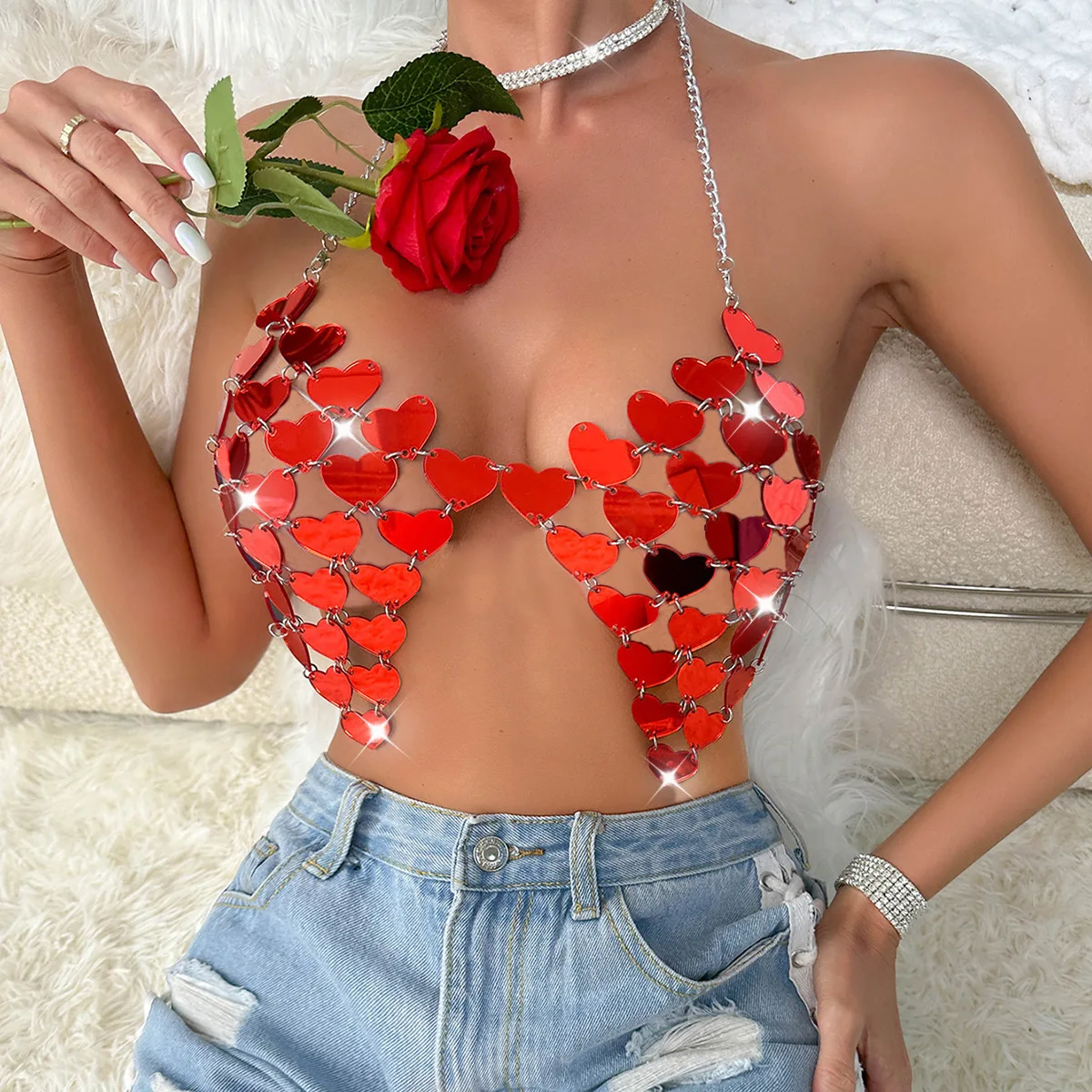 

Acrylic Sequins Love Body Chain Bra Top Chest Strap Vest Fashion Metal Girl Festival Jewelry Accessories Rave Festival Outift