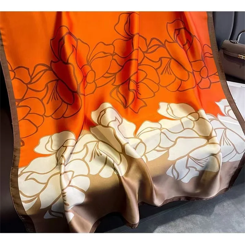 Женский шелковый шарф