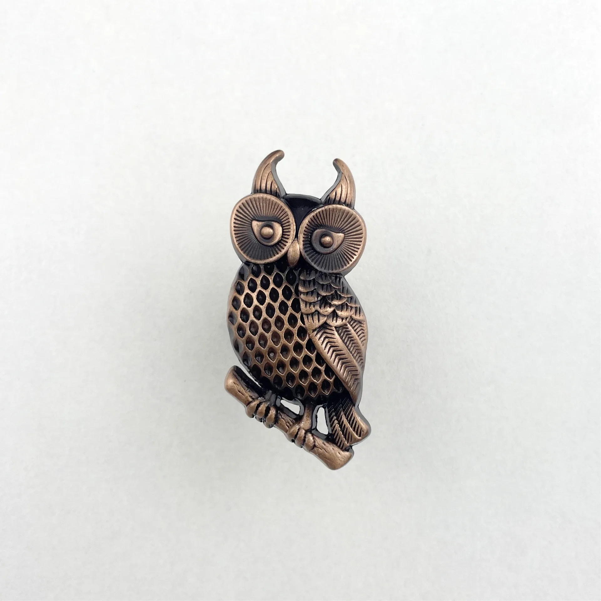

Ручки для шкафов Owl, цинковый сплав