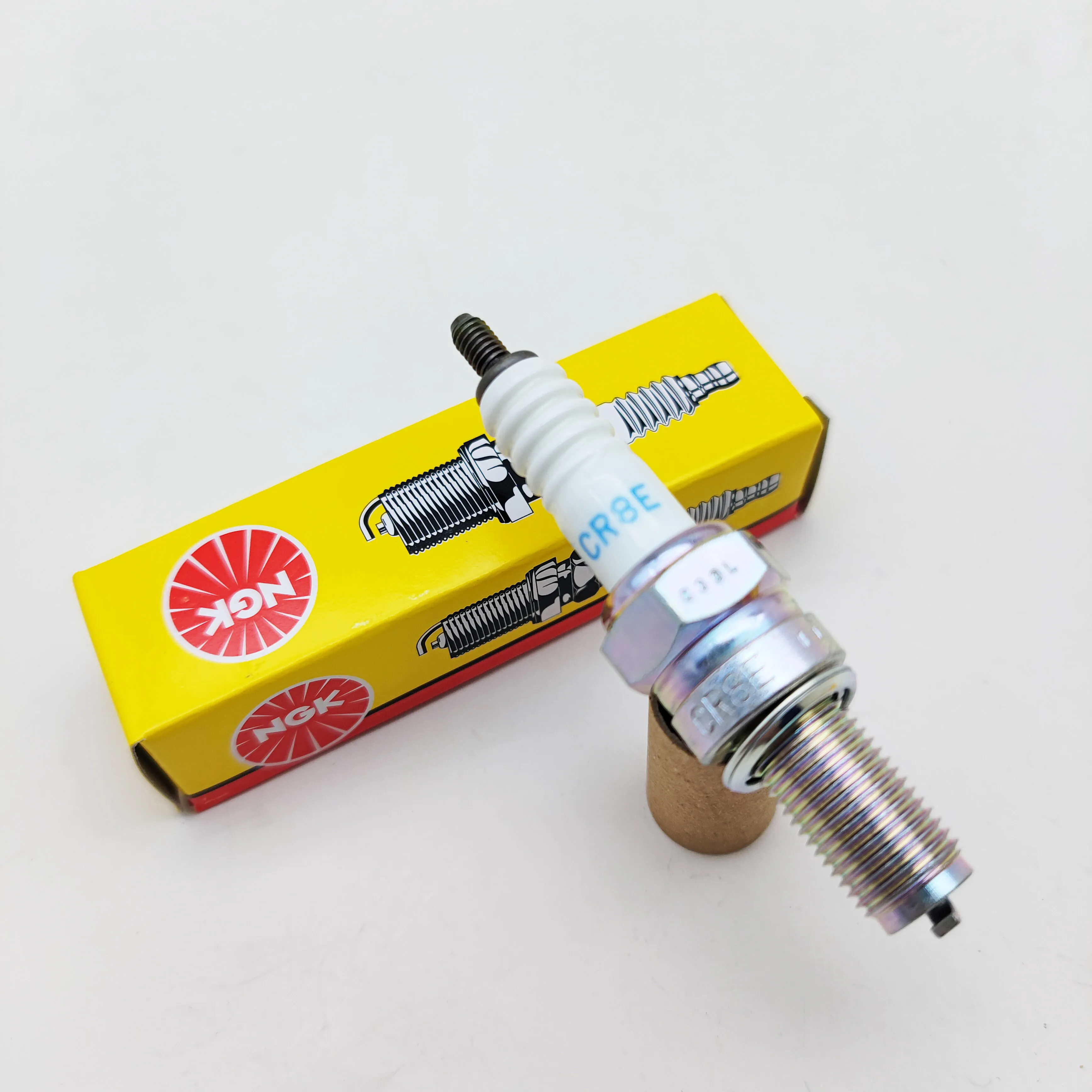 

1 шт. оригинальная свеча зажигания для мотоцикла NGK CR6E CR7E CR8E CR9E для CB400 GW250 Hornet FZR XJR Bandit ZRX