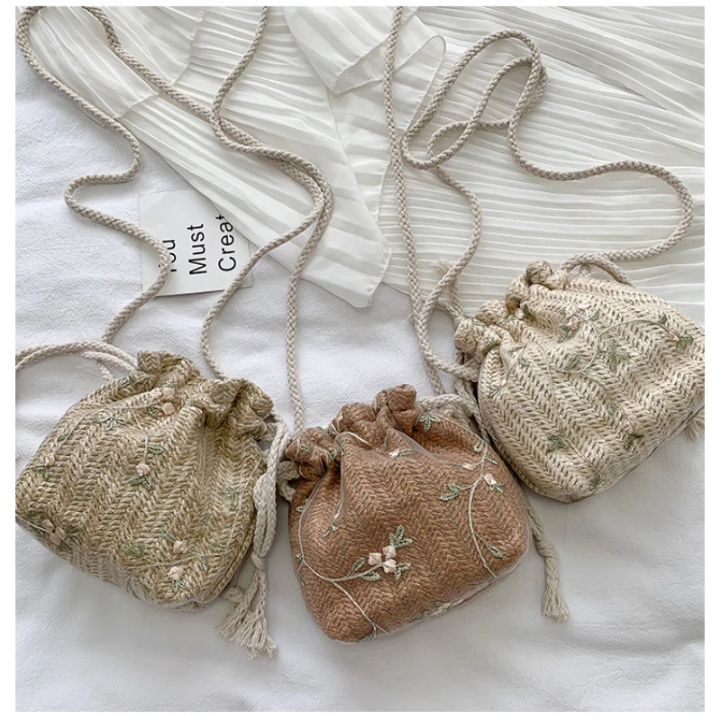 

Модные маленькие сумки на плечо, Женский соломенный пляжный клатч на шнурке, кружевные сумки через плечо с цветочной вышивкой для отпуска