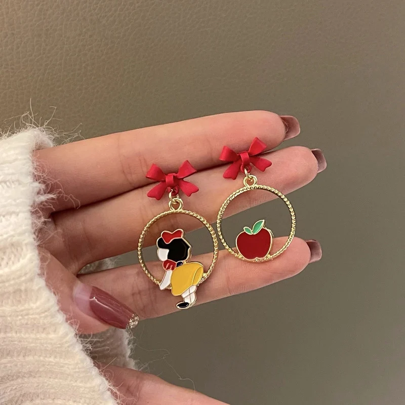 

Серьги-гвоздики женские Асимметричные с красным бантом