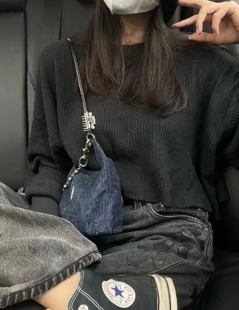 Vintage Handheld Underarm Bag Women's Fashion Design Denim Chain Saddle Bag Casual Fashion Crossbody Lady Punk Bag High Quality