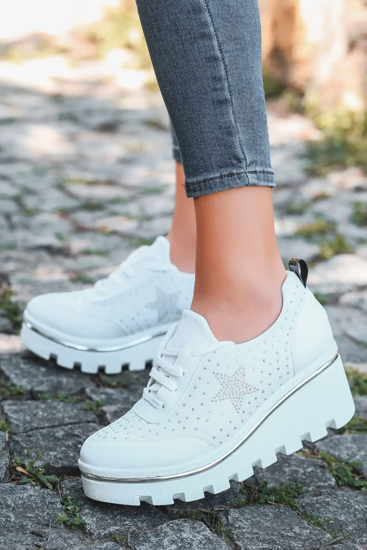 

Women white stone detail padding heel shoes wssa