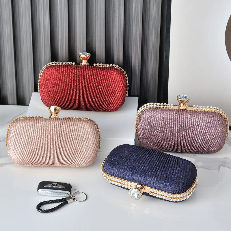 

2023 Pleated New European and American Dinner Bag Single Shoulder Evening Dress Handbag High Feeling Handbag