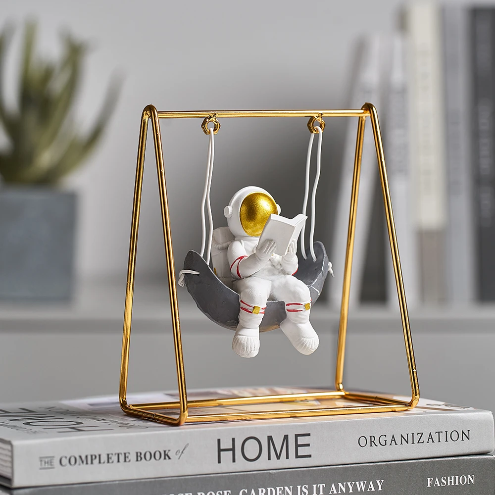 

Nordic Astronaut Figure Room Decor Resin Swing Spaceman Statue Decoration Home Decor Miniature Desk Accessories Ornament Gift