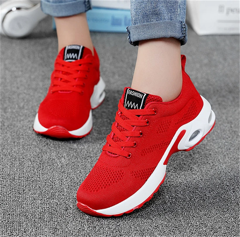 Casual Ladies Running Shoes Flying Woven Breathable Mesh Outdoor Light Weight Sneakers Fashion Women Lace-up Sports Shoes