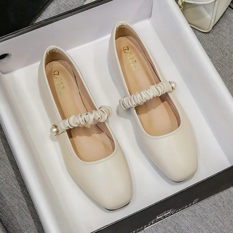 

2022 Spring Summer Soft Leather Mary Jane Shoes Woman Luxury Pleated Band Flats Ladies Pearl Buckle Moccasins Shoes Big Size 43