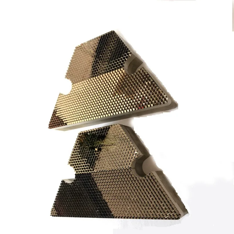 Трапециевидный разграничитель высокоточная пластиковая литьевая пресс-форма с