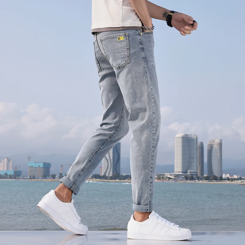 

2023 nuovi Jeans alla caviglia da uomo blu chiaro moda Casual cotone Slim Fit pantaloni in Denim pantaloni coreani panno di marc
