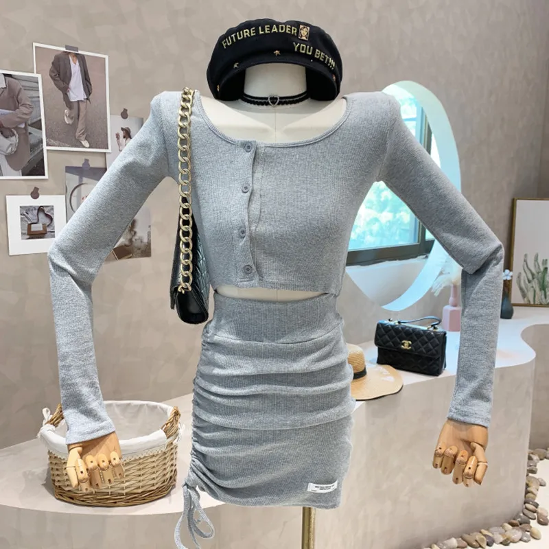 

Niche Design New Women's Clothing 2022 Spring Short Cardigan Long Sleeve Top + Pleated Skirt Two Piece Set
