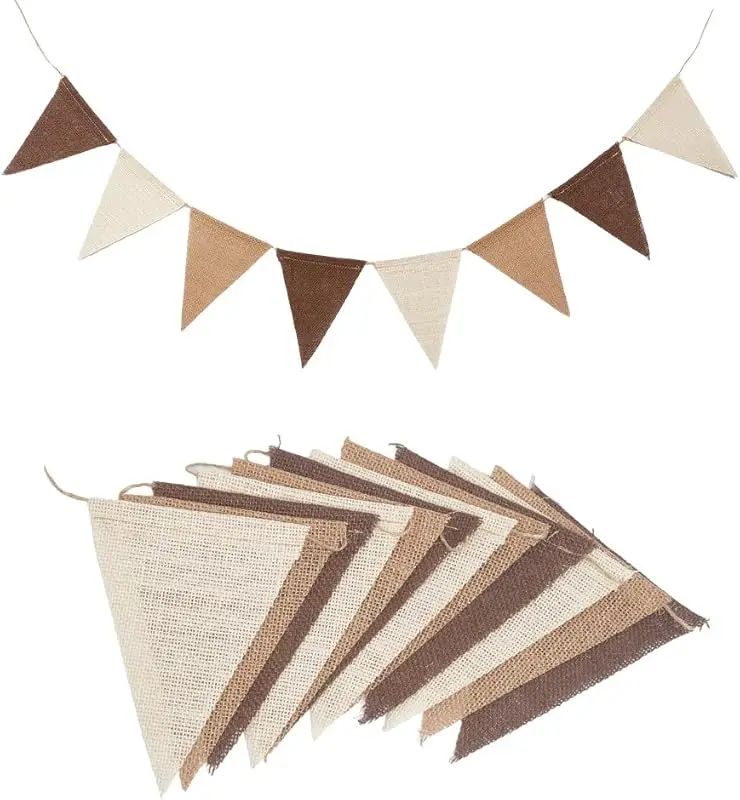 

Коричневые треугольные флажки из конопляной ткани для декора