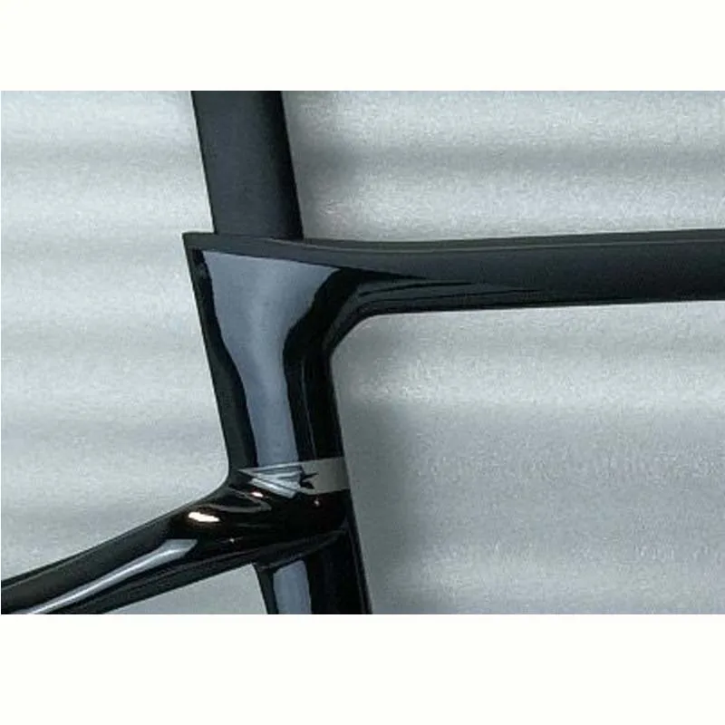 

2022 New BB68 F Frame F14 T1100 Carbon Road Bike Frameset With Handlebar:Carbon Frame+Fork+Seatpost+Clamp+Headset