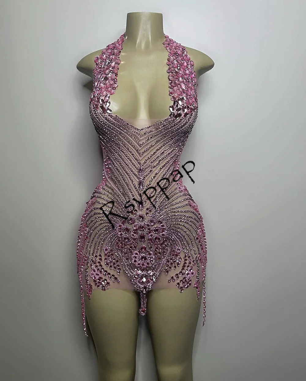 

Розовое короткое платье на день рождения для черных девушек, сексуальные прозрачные женские платья, халтер, тяжелые бусины, Короткие коктейльные платья для выпускного вечера