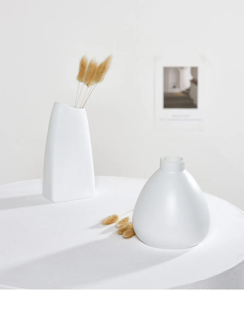 

White Nordic Ceramic Vase Dried Flower Arrangement Craft Wedding Custom Decoration