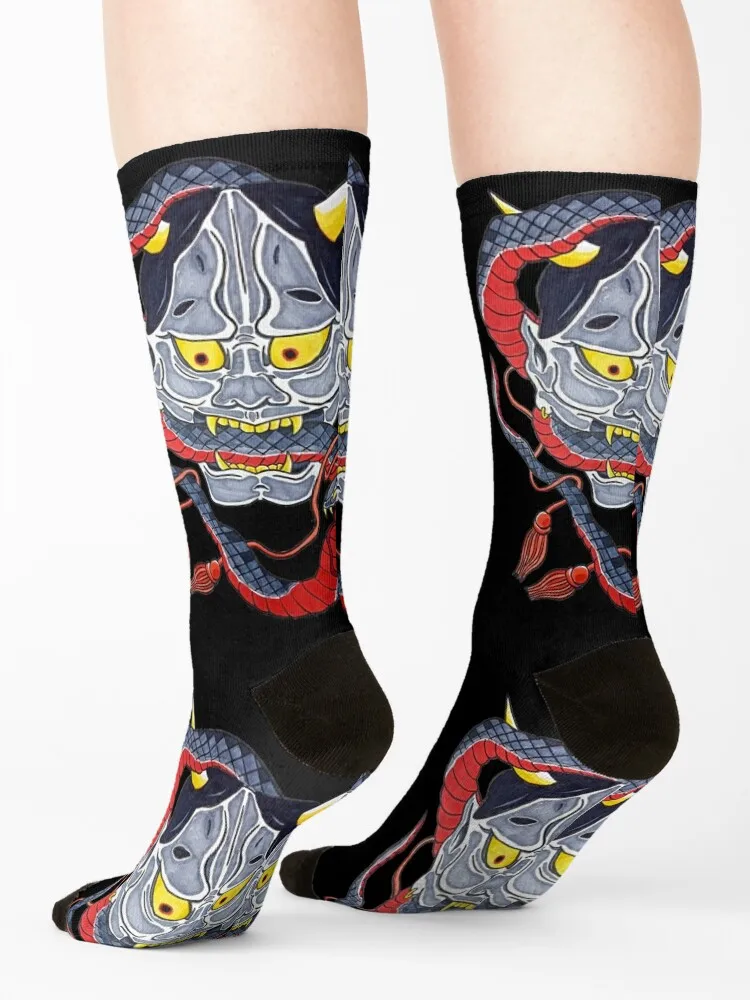 Маска Хання и змеиные носки