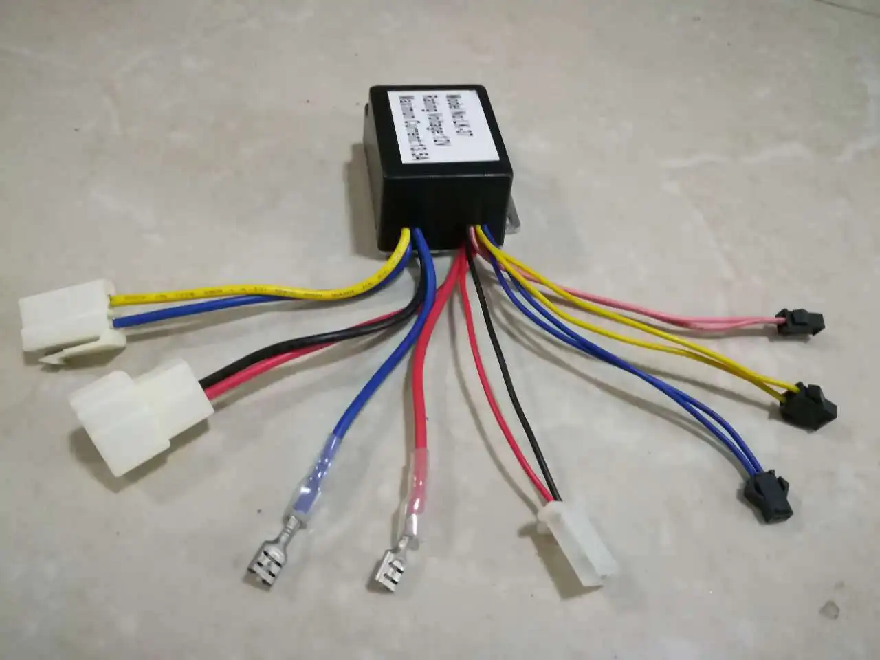 Детский электровелосипед с матовой коробкой контроллера скорости двигателя