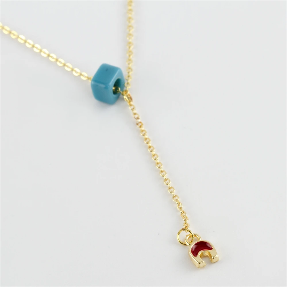 

Ожерелье в форме подковы