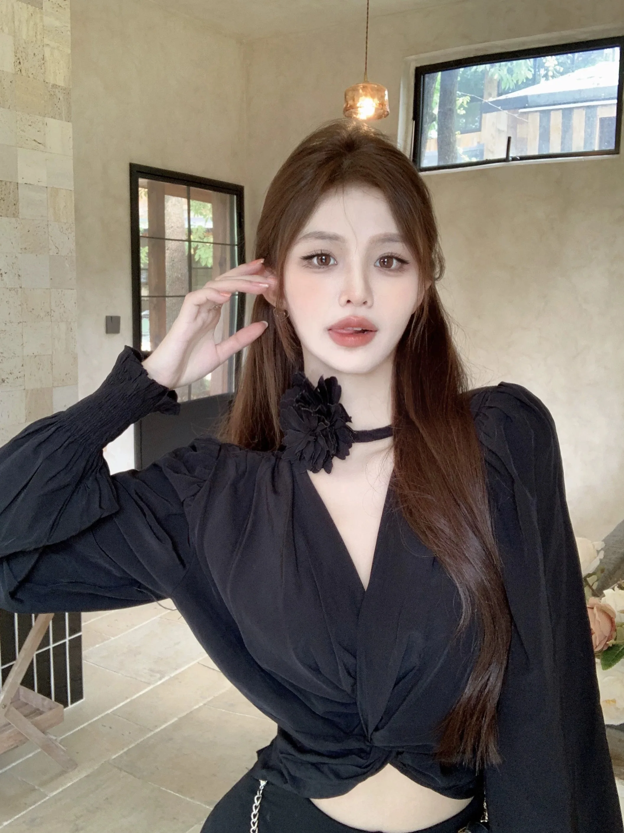 Французский крест с v-образным вырезом и пышными рукавами блузка женская