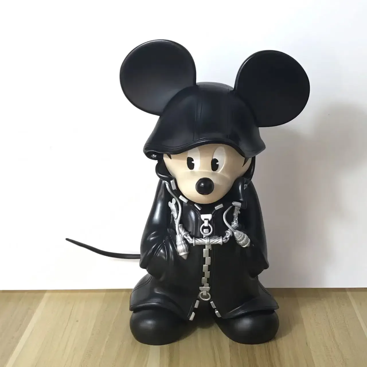 35 см Disney аниме король Микки Маус фигурку статуя из смолы фигурка плащ тьмы
