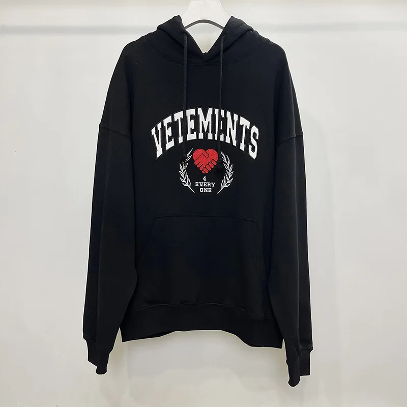 

VETEMENTS 2024 Thicken Hoodies Red Logo Embroidery Tag Cotton Gray Hoodie Black Thick Hooded Hat Men Women Arrival Oversize 1:1