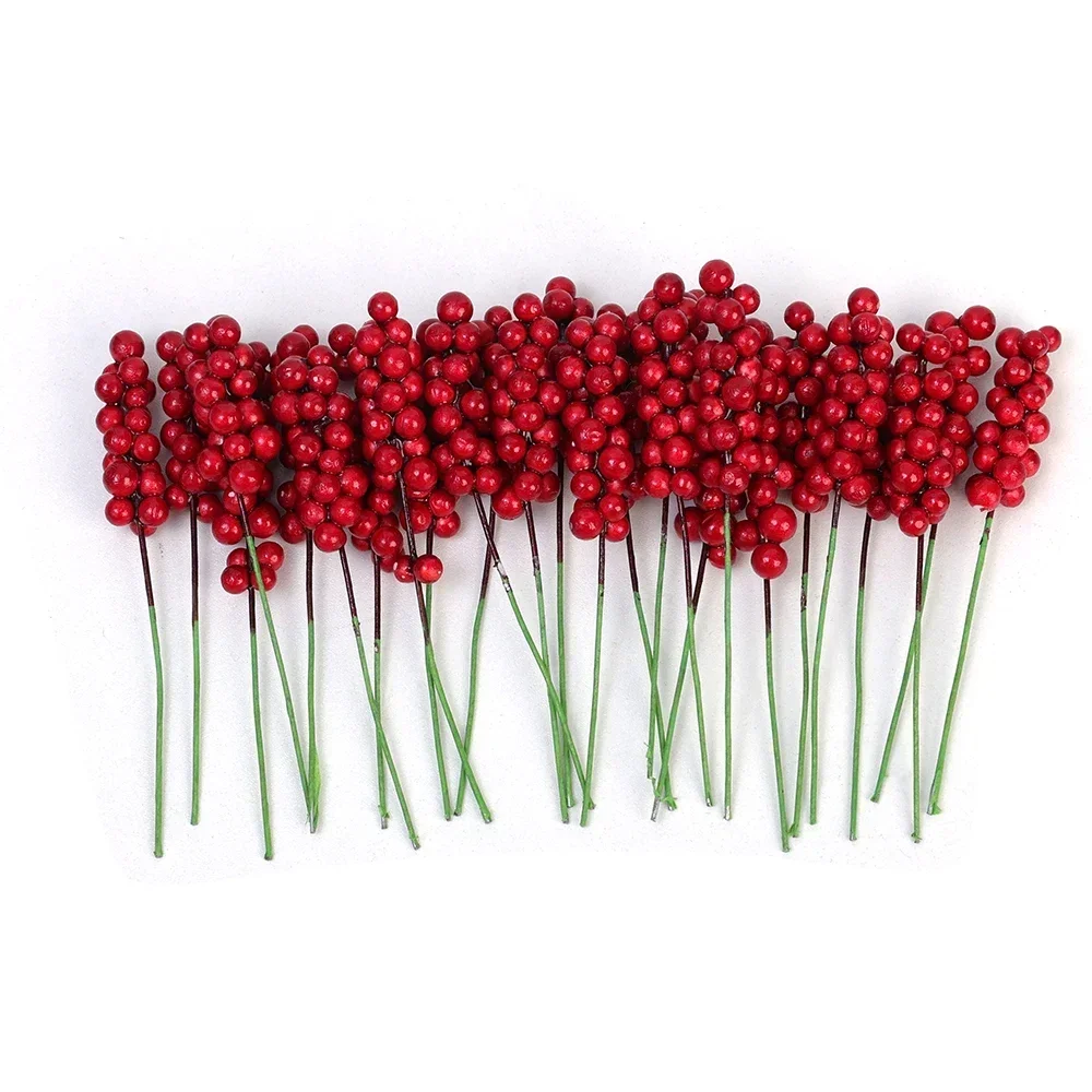 

Искусственные красные ягоды 50 шт.