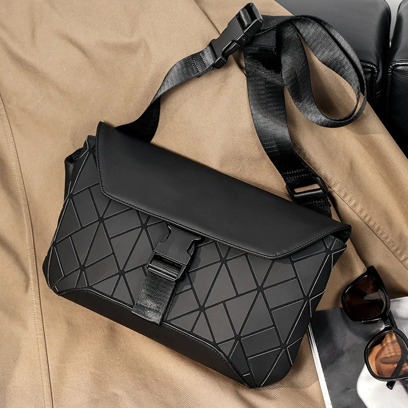 High-quality Geometric Crossbody Bag for Fashionable Men