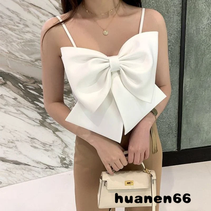 

Jennie big ribbon crop top 4DGU