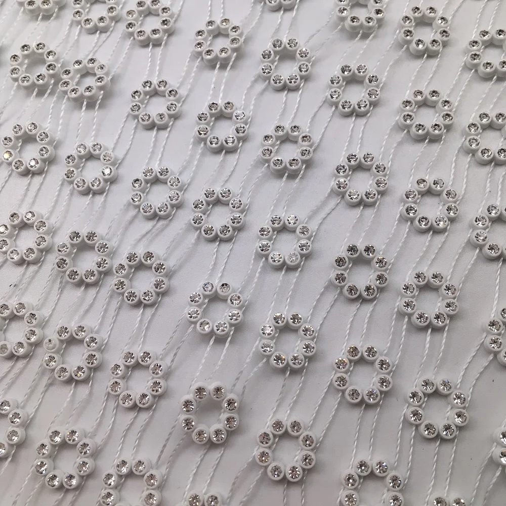 Круглый сетчатый бриллиант. Аксессуары для одежды. Экологически чистые