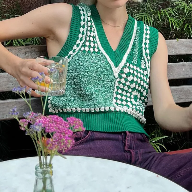 

Vintage Green Knitted Sweater Vest for Women 2022 V Neck Sleeveless Cropped Cute Knit Vest Preppy Style Y2k Crochet Jumpers Tops