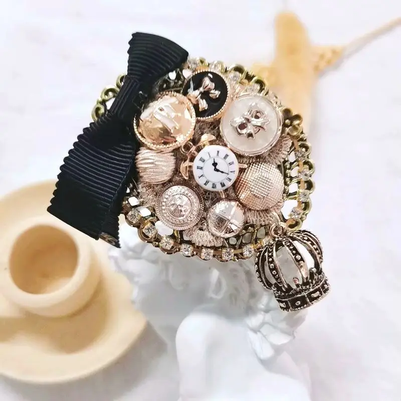 

Fashion Small Fragrant Style Court Fringed Brooch Vintage Luxury High-end Tassel Crown Brooches Pins for Women Accessories