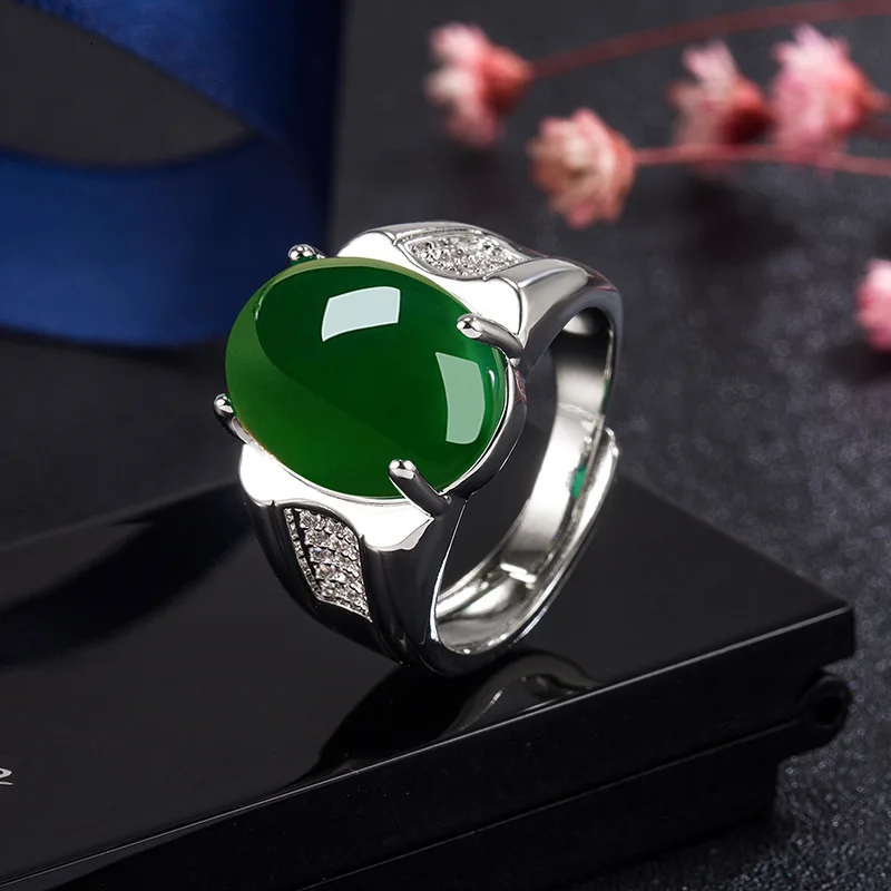 

HOYON Retro Green Chalcedony Rings for Men Light Luxury Diamond Aaa Zircon Stones Green Agate Ring Fashion Gemstone Jewelry