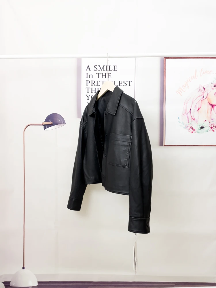 Рисунок 2 - Женская короткая куртка из овчины