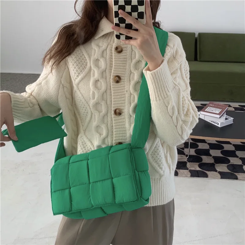 

Down Crossbody Bags for Women 2021 Knitting Handbag Ins Fashion Woven Cotton Padded Women Shoulder Bag Brands Designer Stuffing