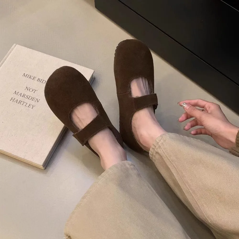 Туфли женские на плоской подошве мягкие осенние лоферы меховое платье ретро