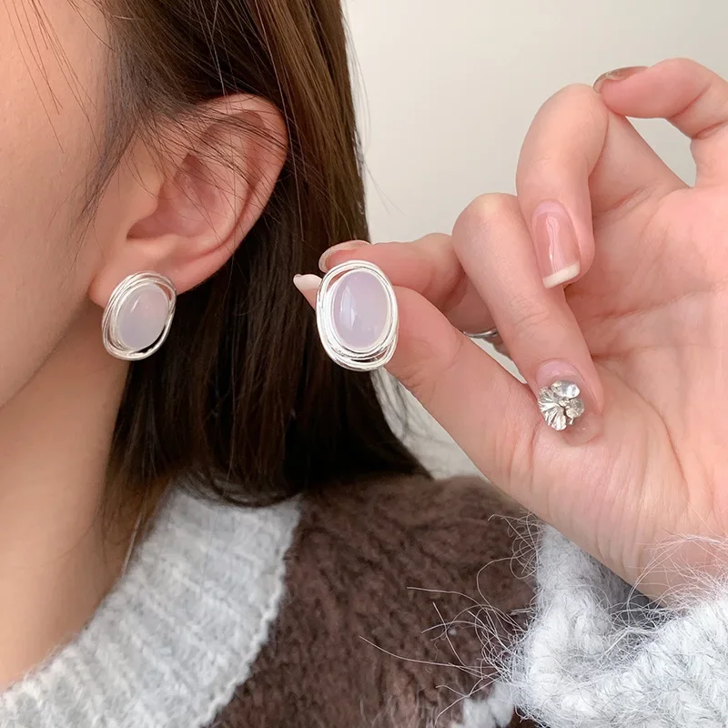 

Женские серьги из серебра 925 пробы