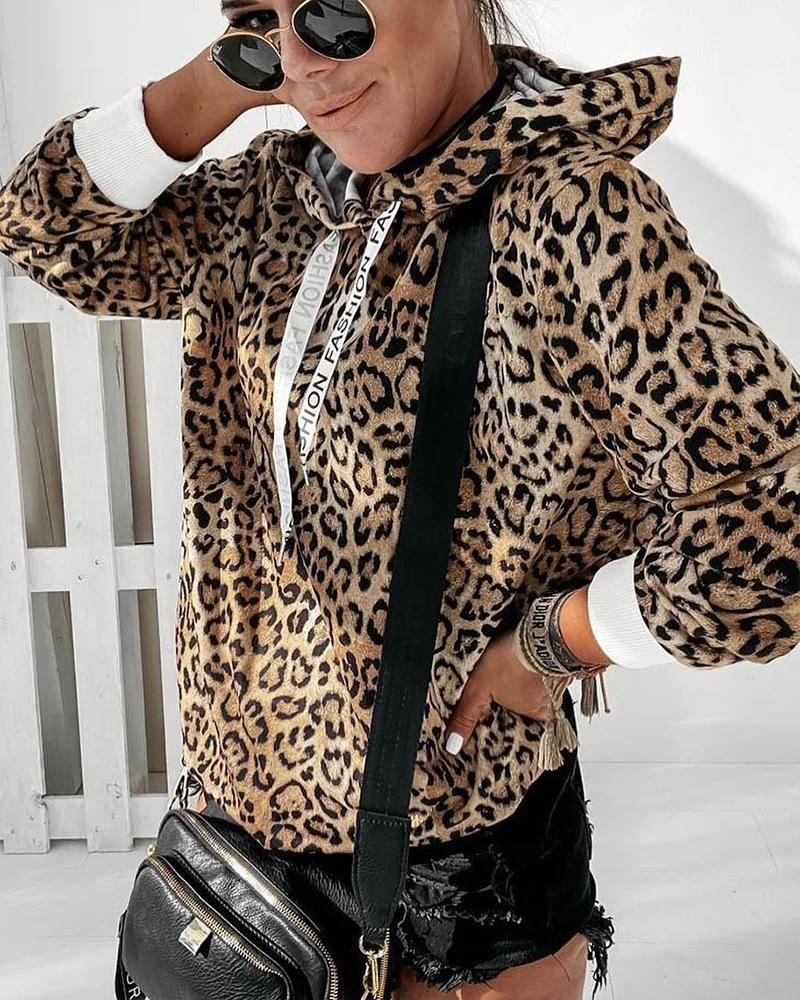 

2022 Spring Casual Leopard Printing Pullover Blouses Women Fashion Long Sleeve Hooded Sweaters