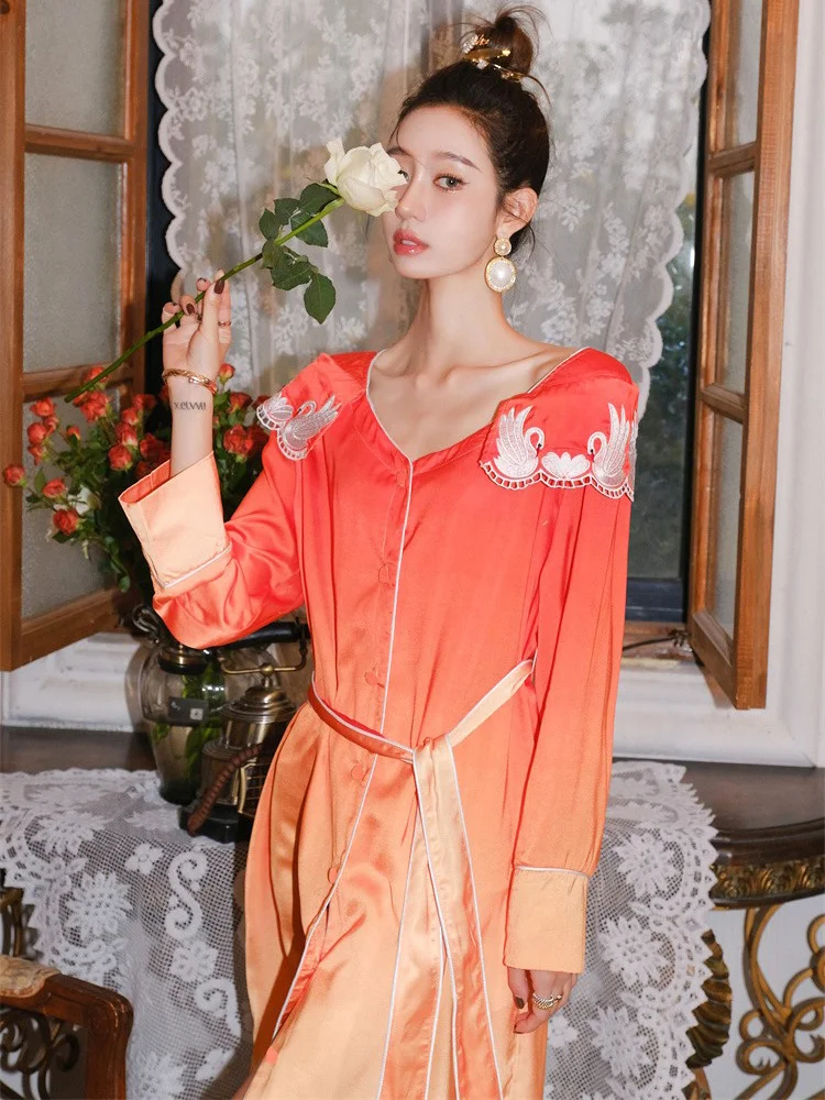 

Embroidered Morning Nightgown Wedding Gown Artificial Silk Ice Silk Pajamas Satin Nightdress Home Wear
