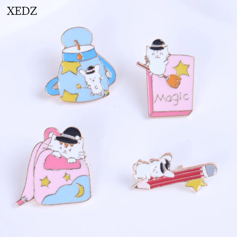 

XEDZ Cute Cat Enamel Brooch for Woman Girl Pink Schoolbag Kettle Pencil Cartoon Metal Badge Punk Costume Jewelry Accessories Pin