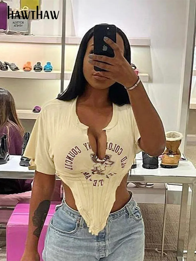 

Hawthaw Women Fashion Short Sleeve V Neck Letter Print Graphic T Shirt Tops Tees 2022 Summer Clothes Dropshipping Streetwear