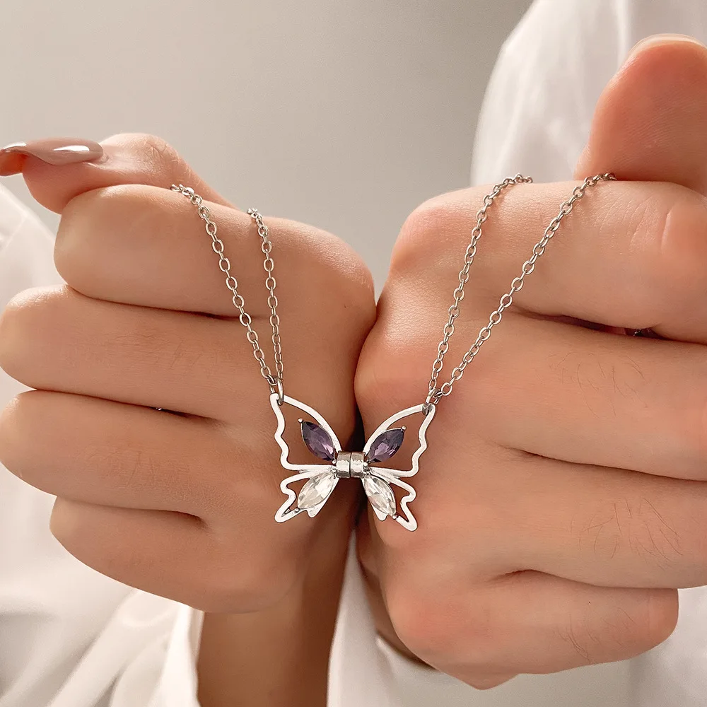

Dainty Magnetic Couple Necklace For Women Lovers Crystal Butterfly Pendant Clavicle Chain Best Friend Friendship Jewelry Gifts