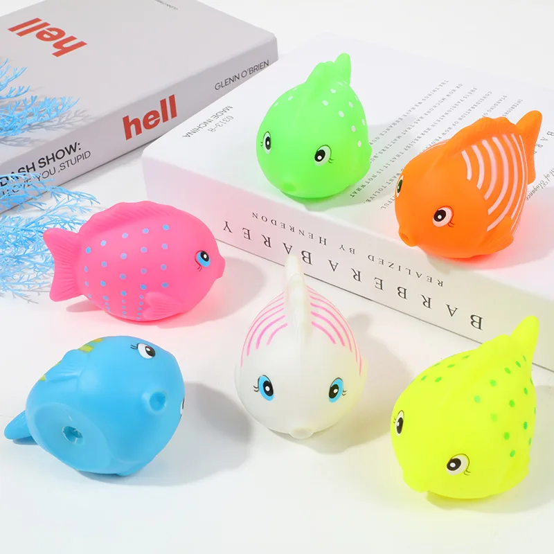 1Pcs HOT Lovely Baby Bath Toys Water Spraying Squeeze Sounding Toys Kids Float Water Tub Rubber Bathroom Play Animals