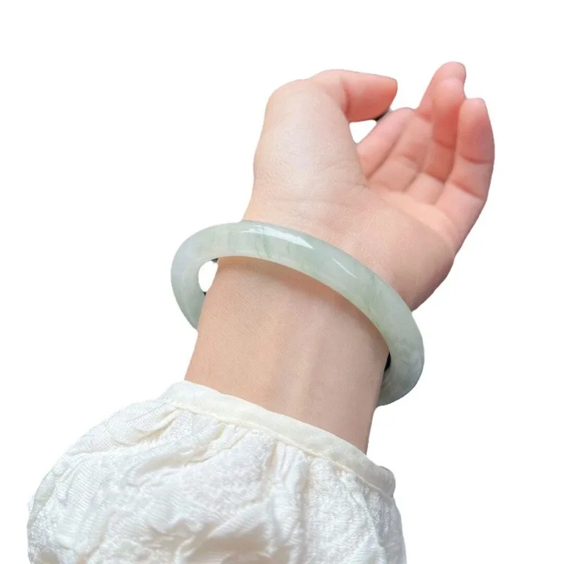 Синьцзян Тяньшань нефритовый косметический браслет из натурального изумруда