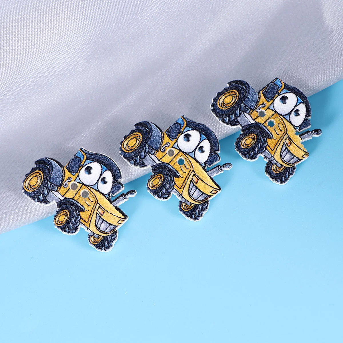 

Buttons Button Wood Wooden Sewing Kids Cartoon Scrapbooking Decorative Holes Car Craft Diy Engraved Crafts Handmade Fastener