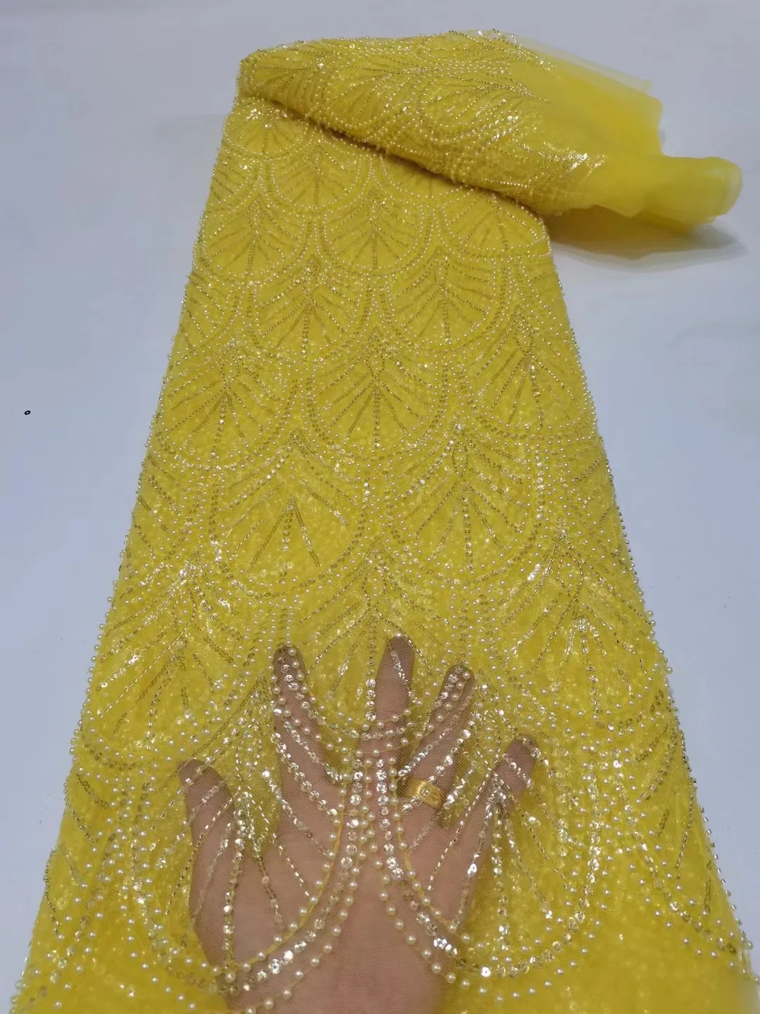

Latest Gorgeous African Handmade Bead Lace Fabric Luxury Nigeria Sequin Mesh Lace Fabric for Party Dress MT5308