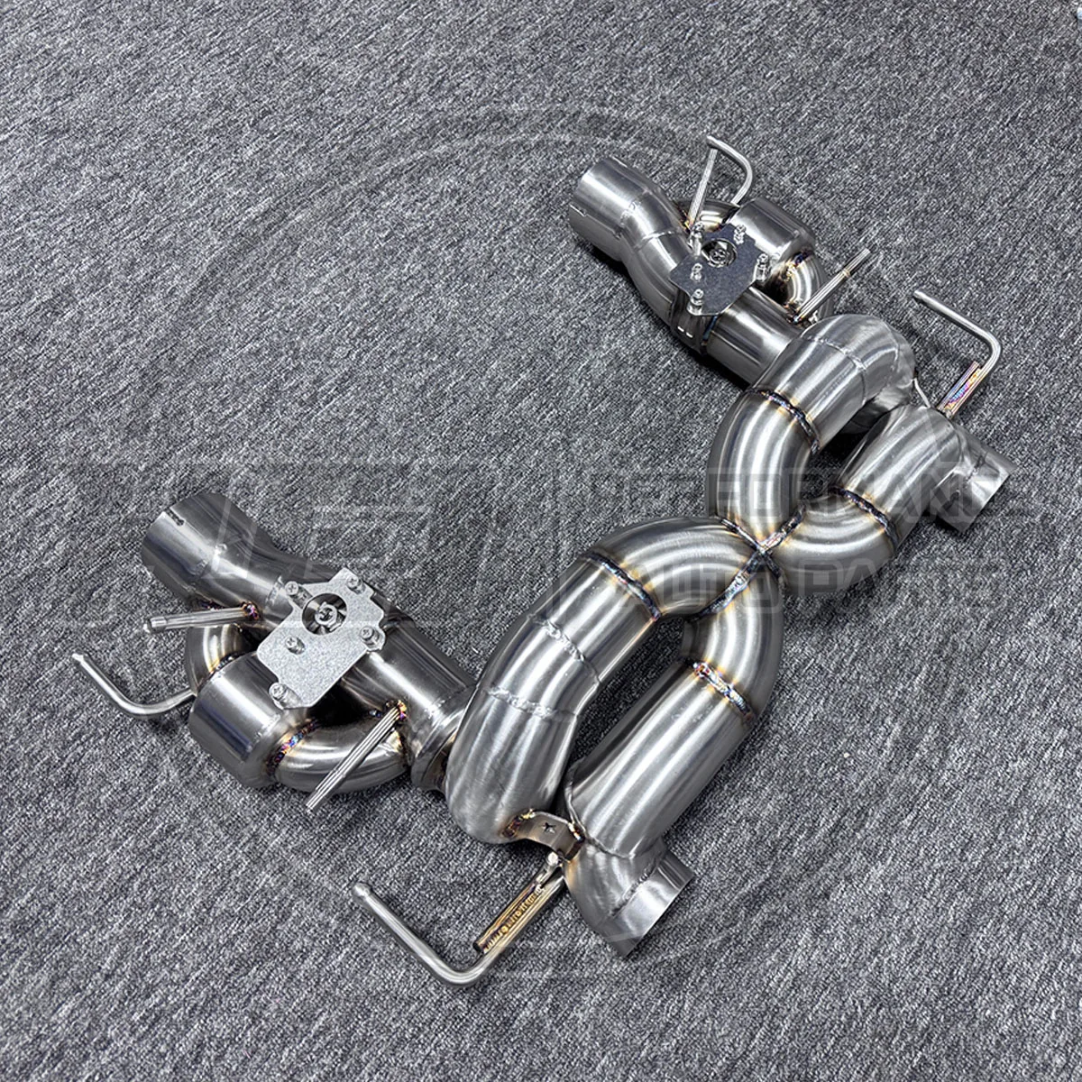 Фото Высококачественная спортивная выхлопная система Catback из нержавеющей стали SUS304 для Ferrari SF90 3.9T V8 2019-2023 №5