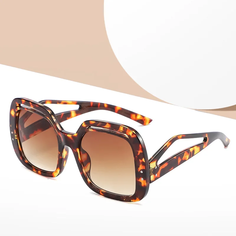 

Hollow Square Large Frame Sunglasses 2022 New Fashion Hollow Temples Sunglasses Trendy Glasses Gafas De Sol Mujer