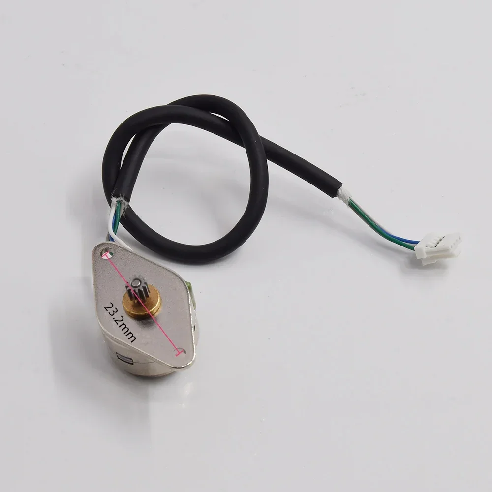 

Крошечный шаговый двигатель диаметром 15 мм 2-фазный 4-проводной шаговый двигатель 15BY 20 Ом с кабелем 12-зубчатая металлическая Шестерня для цифровой камеры