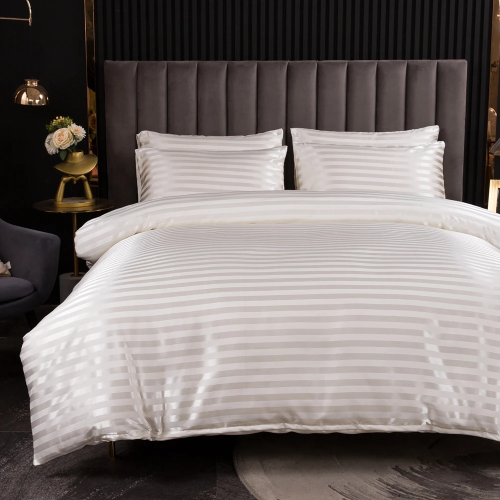 

Luxury Satin Bedding Set Duvet Cover With Pillowcase European Style Double King Size Comfortable Bed Covers Bed Linen No sheet