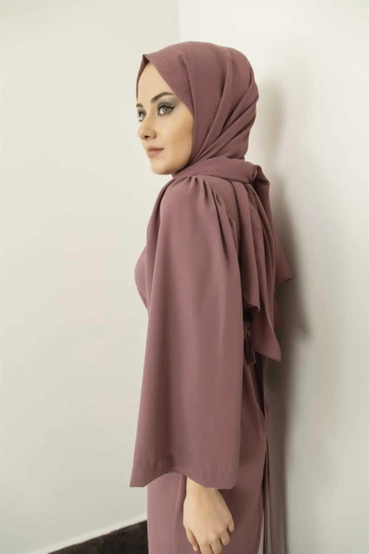 

Dry Rose Women's Self Belt Dress Fashion Muslim Women Hijab Dress